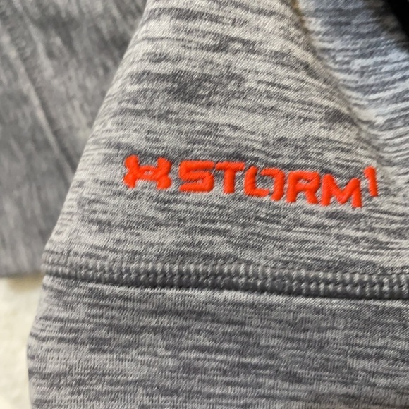 Grey & Orange Under Armour Sweatshirt - Picture 4 of 4
